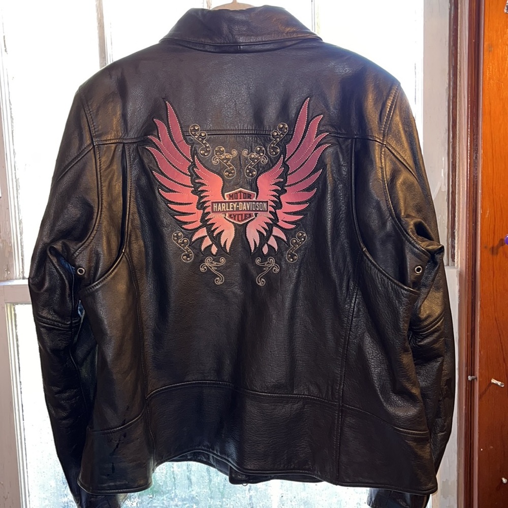 Woman’s Genuine Harley-Davidson Leather Jacket style 97042–11VW Size W1